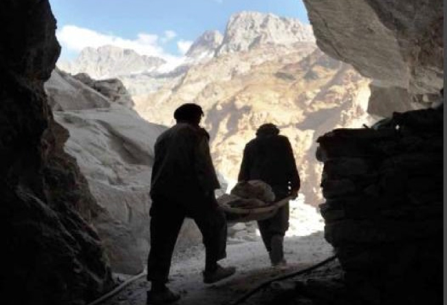 Taliban Extracting Badakhshan’s Gold, Lazuli Mines